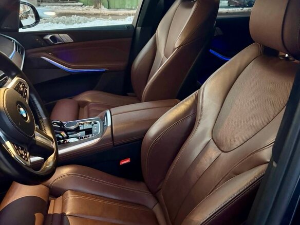 2021 BMW X7 40i I (G07), серый, 9900000 рублей - вид 8