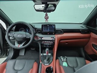 2019 Hyundai Veloster II, серый, 1700275 рублей, вид 5