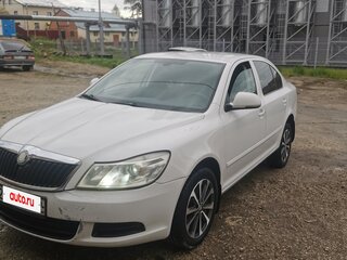 2013 Skoda Octavia II (A5) Рестайлинг, белый, 590000 рублей, вид 1
