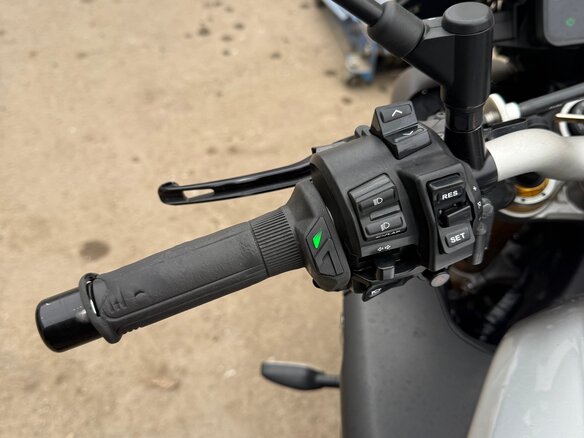 2017 Yamaha MT-10SP, синий, 960000 рублей - вид 6