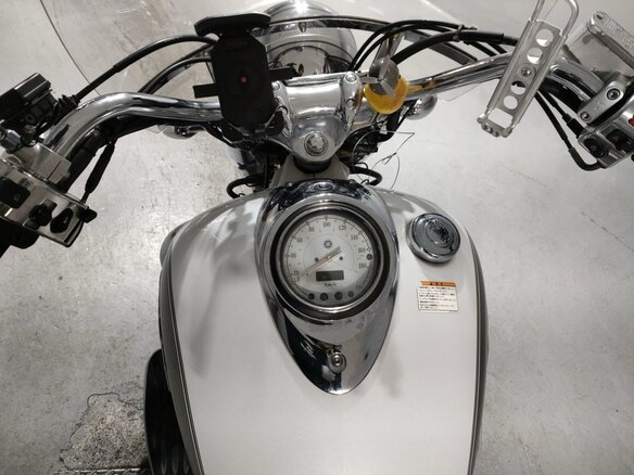 2008 Yamaha XVS1100, серебристый, 415000 рублей - вид 4