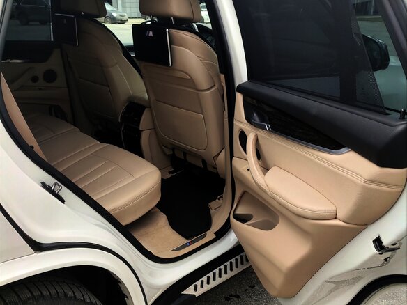 2013 BMW X5 50i III (F15), белый, 3490000 рублей - вид 38