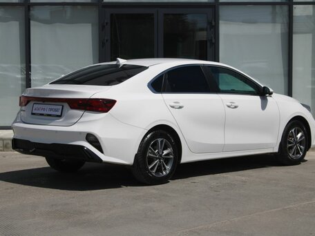 2021 Kia Cerato IV, белый, 1775000 рублей, вид 5