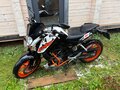 2017 KTM 200 Duke, белый, 230000 рублей - вид 2