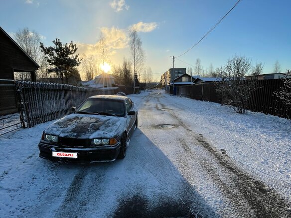 1992 BMW 3 серии 318i III (E36), чёрный, 430000 рублей - вид 6