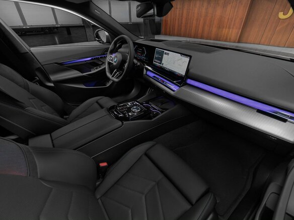 2024 BMW 5 серии 520d xDrive VIII (G60/G61/G68), серый - вид 20