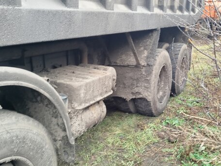 2008 Sinotruk Hania 8x4, красный, 2200000 рублей, вид 1