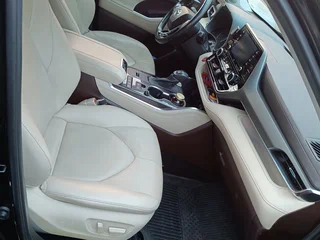 2021 Toyota Highlander IV (XU70), чёрный, 3934815 рублей, вид 3