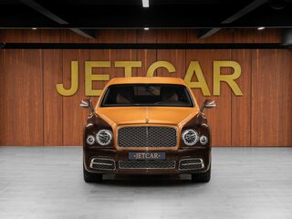 2017 Bentley Mulsanne EWB II Рестайлинг, золотистый, 15300000 рублей, вид 3