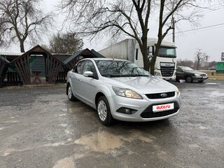 2010 Ford Focus II Рестайлинг, серебристый, 680000 рублей, вид 2