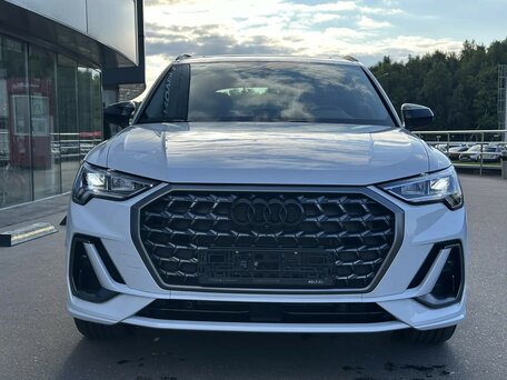 Audi Q3 II (F3)