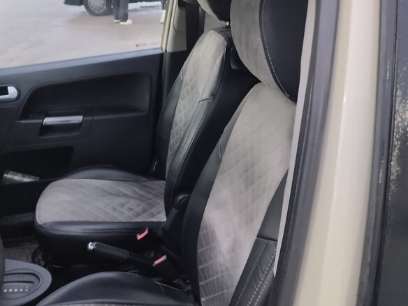 2009 Ford Fusion I Рестайлинг, жёлтый, 700000 рублей - вид 9