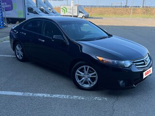 2008 Honda Accord VIII, чёрный, 900000 рублей, вид 3