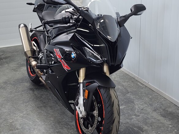 2022 BMW S 1000 RR, чёрный, 1749000 рублей - вид 2