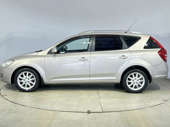 2009 Kia Ceed I, бежевый, 670000 рублей - вид 10