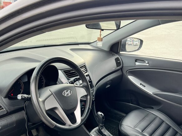 2014 Hyundai Solaris I Рестайлинг, серый, 1199000 рублей - вид 5