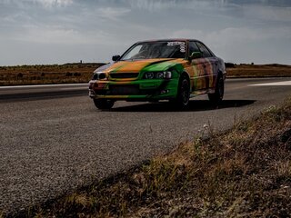 2000 Toyota Chaser VI (X100) Рестайлинг, белый, 2750000 рублей, вид 2
