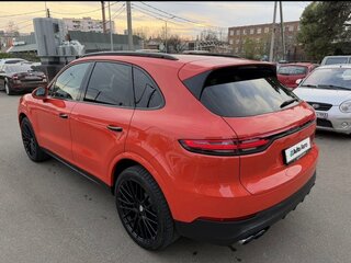 2020 Porsche Cayenne III, оранжевый, 7000000 рублей, вид 4
