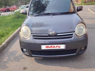 2015 Toyota Sienta I Рестайлинг 2, серый, 730000 рублей, вид 2
