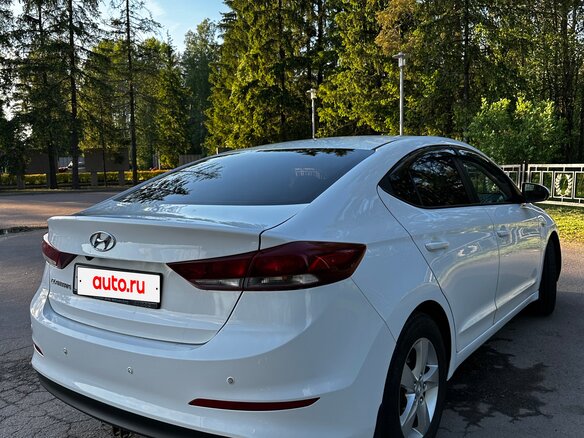 2016 Hyundai Elantra VI (AD), белый, 980000 рублей - вид 5