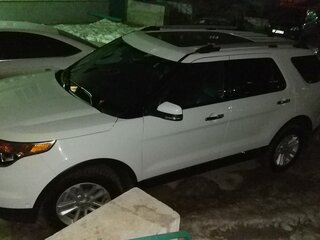 2013 Ford Explorer V, белый, 1500000 рублей, вид 1