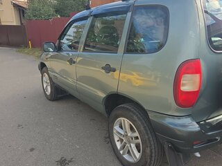 2007 Chevrolet Niva I, зелёный, 425000 рублей, вид 4