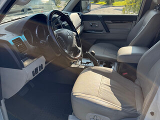 2019 Mitsubishi Pajero IV Рестайлинг 2, белый, 3500000 рублей, вид 5