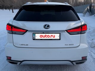 2019 Lexus RX 300 IV Рестайлинг, белый, 4500000 рублей, вид 2