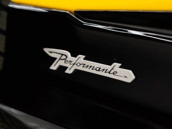 2023 Lamborghini Urus Performante I Рестайлинг, жёлтый - вид 22
