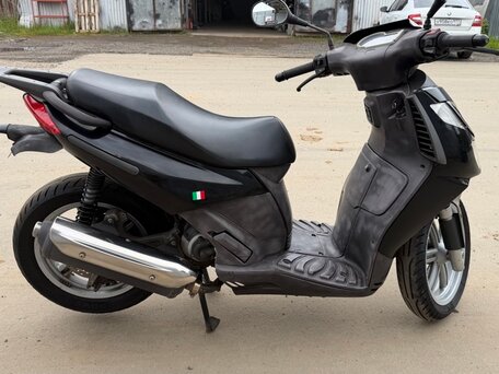 2005 Aprilia SportCity 200, чёрный, 139000 рублей, вид 3