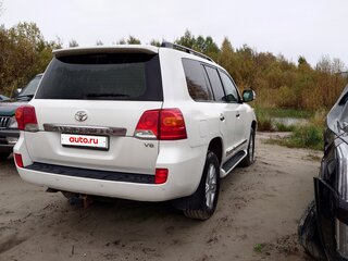 2013 Toyota Land Cruiser 200 Series Рестайлинг 1, белый, 4300000 рублей, вид 4