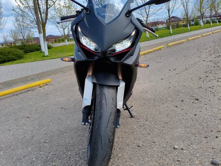 2020 Honda CBR 650R, чёрный, 840000 рублей, вид 2