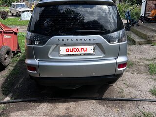 2010 Mitsubishi Outlander II Рестайлинг, серебристый, 1150000 рублей, вид 4