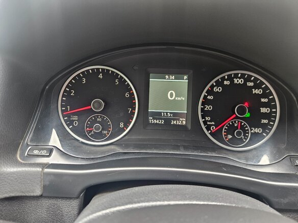 2012 Volkswagen Tiguan I Рестайлинг, красный, 1475000 рублей - вид 5
