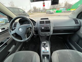 2008 Volkswagen Polo IV Рестайлинг, серебристый, 600000 рублей, вид 5