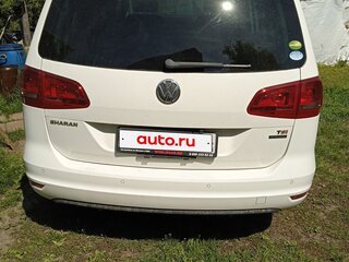 2012 Volkswagen Sharan II, белый, 1400000 рублей, вид 3