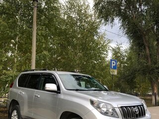 2013 Toyota Land Cruiser Prado 150 Series, серебристый, 2750000 рублей, вид 3