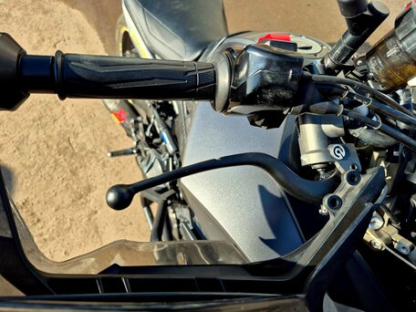 2015 Yamaha MT-09 Tracer (FJ-09), серый, 920000 рублей, вид 5