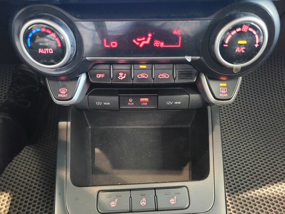 2017 Kia Rio IV, чёрный - вид 22