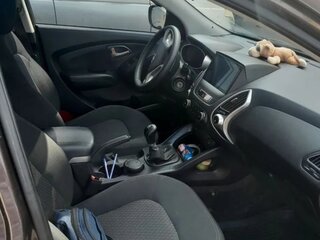 2013 Hyundai ix35 I, коричневый, 1515000 рублей, вид 5