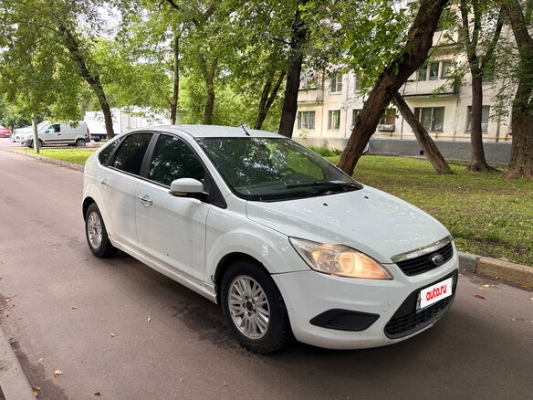 2008 Ford Focus II Рестайлинг, белый, 380000 рублей - вид 4