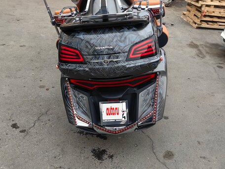 2014 Honda GL 1800 Gold Wing, серый, 1650000 рублей, вид 3