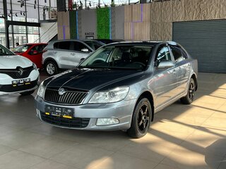 2012 Skoda Octavia II (A5) Рестайлинг, серый, 800000 рублей, вид 1
