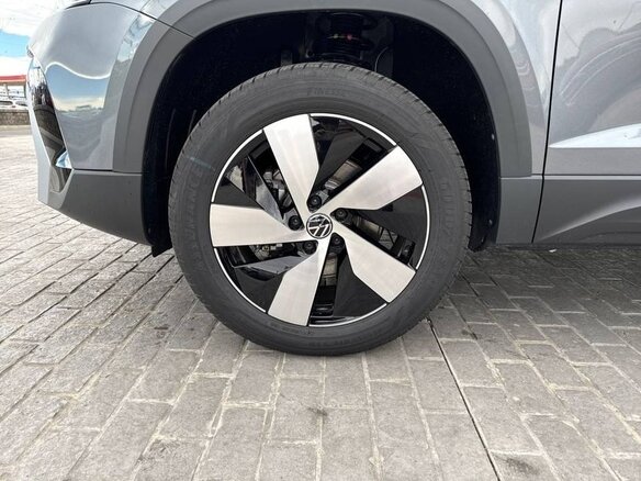 2026 Volkswagen Taos I Рестайлинг, серый, 5485527 рублей - вид 12