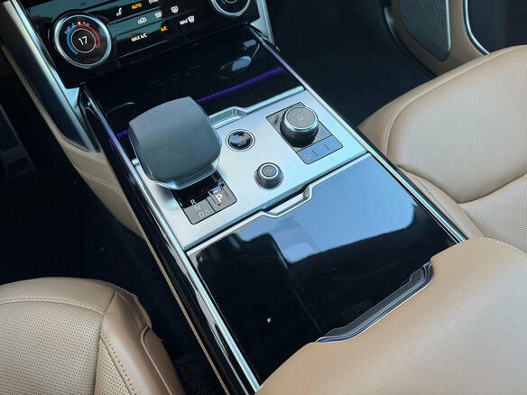 2022 Land Rover Range Rover P530 MHEV V, белый, 18990000 рублей - вид 21