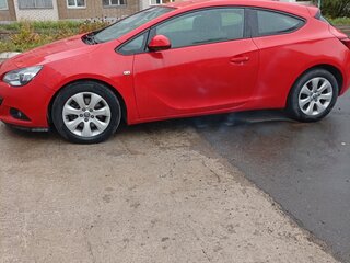 2013 Opel Astra GTC J Рестайлинг, красный, 800000 рублей, вид 4