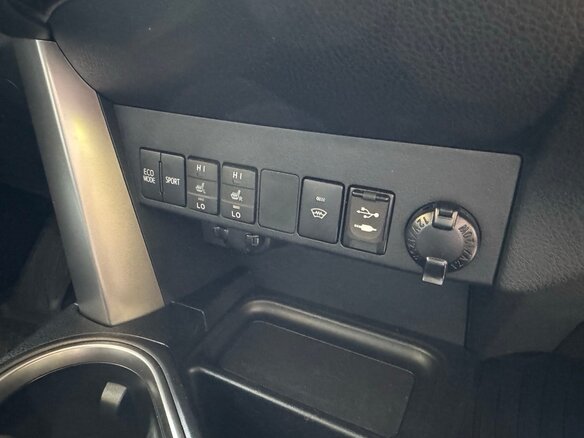 2018 Toyota RAV4 IV (XA40) Рестайлинг, белый, 2790000 рублей - вид 20