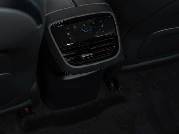 2025 Changan Deepal S07 31.73 kWh I, чёрный, 5289900 рублей - вид 17