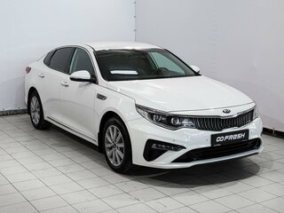 2019 Kia Optima IV Рестайлинг, белый, 1820000 рублей, вид 1