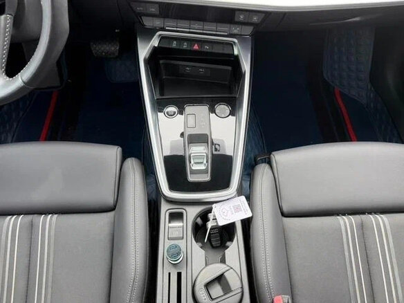 2023 Audi A3 35 TFSI Long IV (8Y), зелёный, 1970000 рублей - вид 11